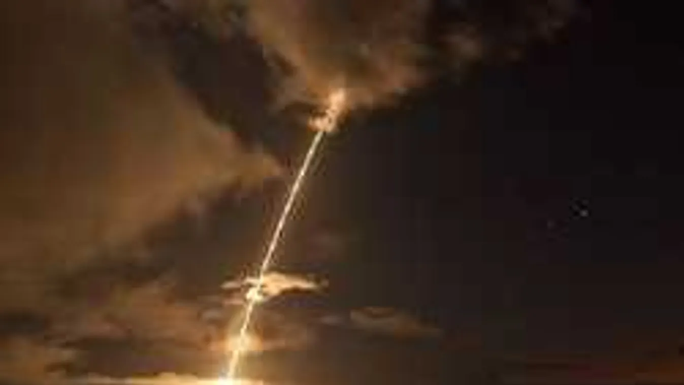 Nagy a baj: Amerika és Japán sem tudja kilőni Észak-Korea rakétáit