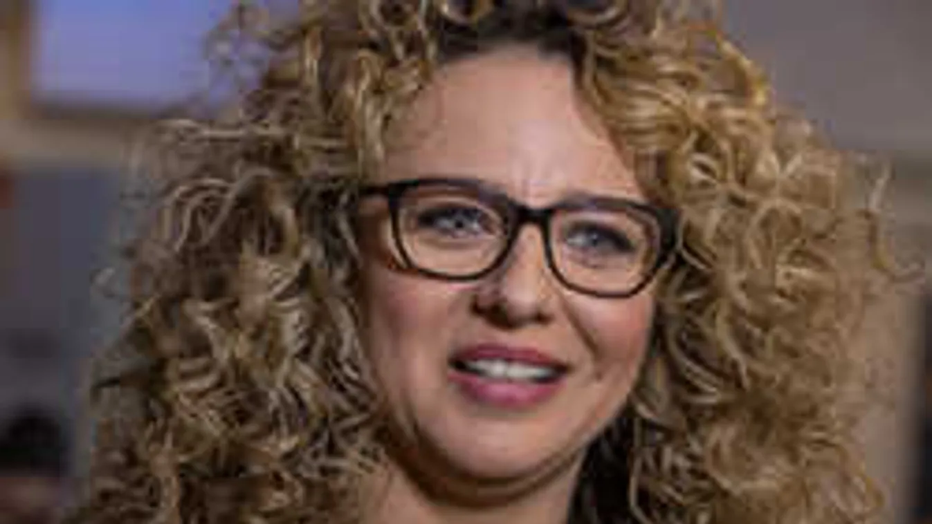 A Tisza-tóra költözött Pokorny Lia