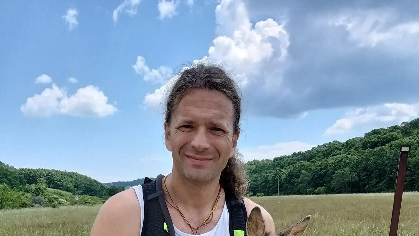 Cuki őzikét mentett a magyar hegymászó, érte szakította meg a maratoni edzését