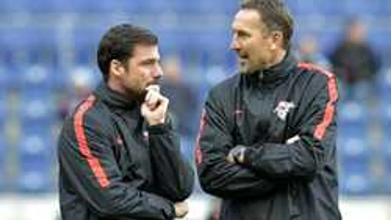 Csókról szó sem volt, reagált a botrányra a magyar sztáredző