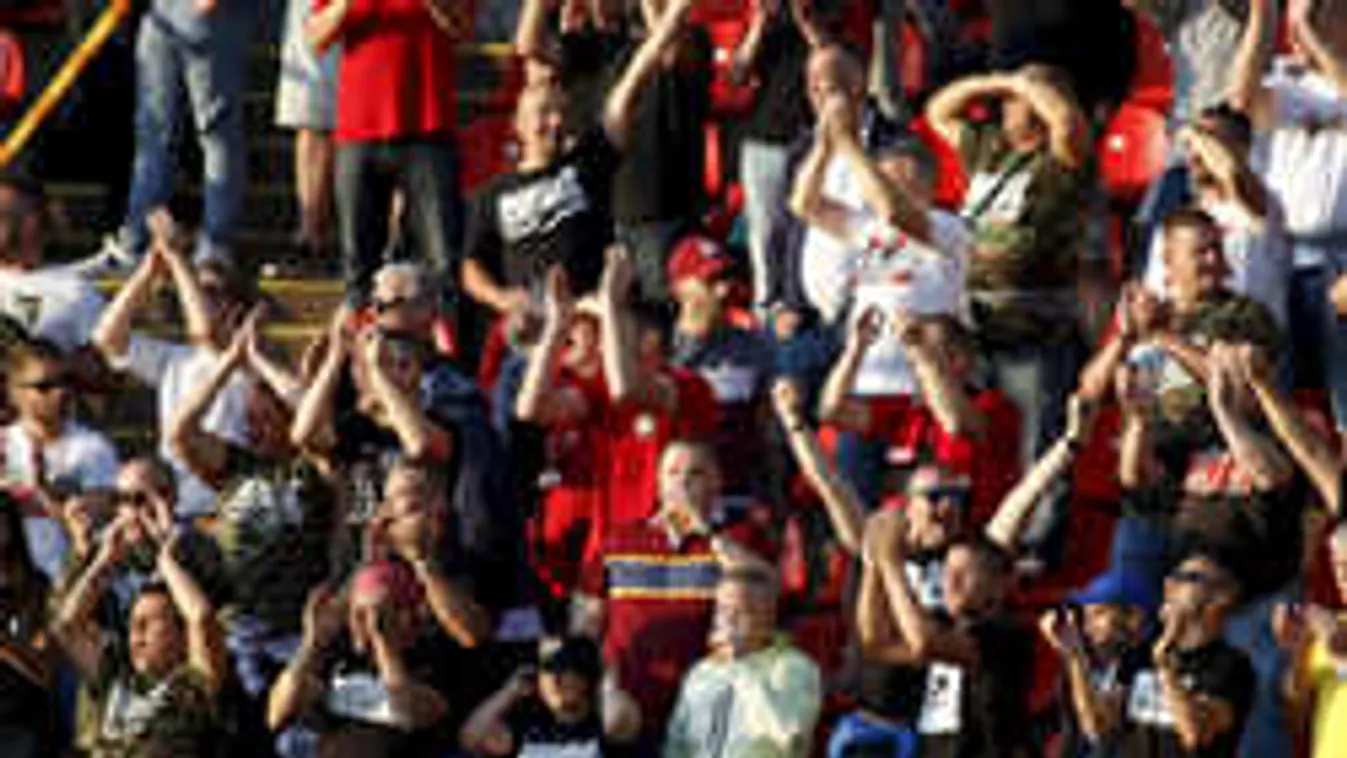 Botrány a jegyárakkal, kiakadt a magyar focicsapat