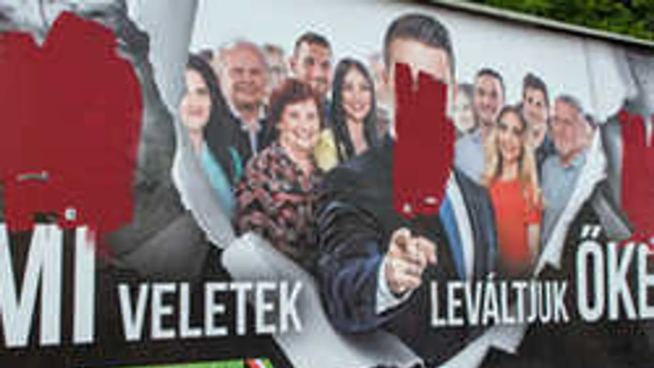 Plakátot rongálni csak az ellenzéknek szabad