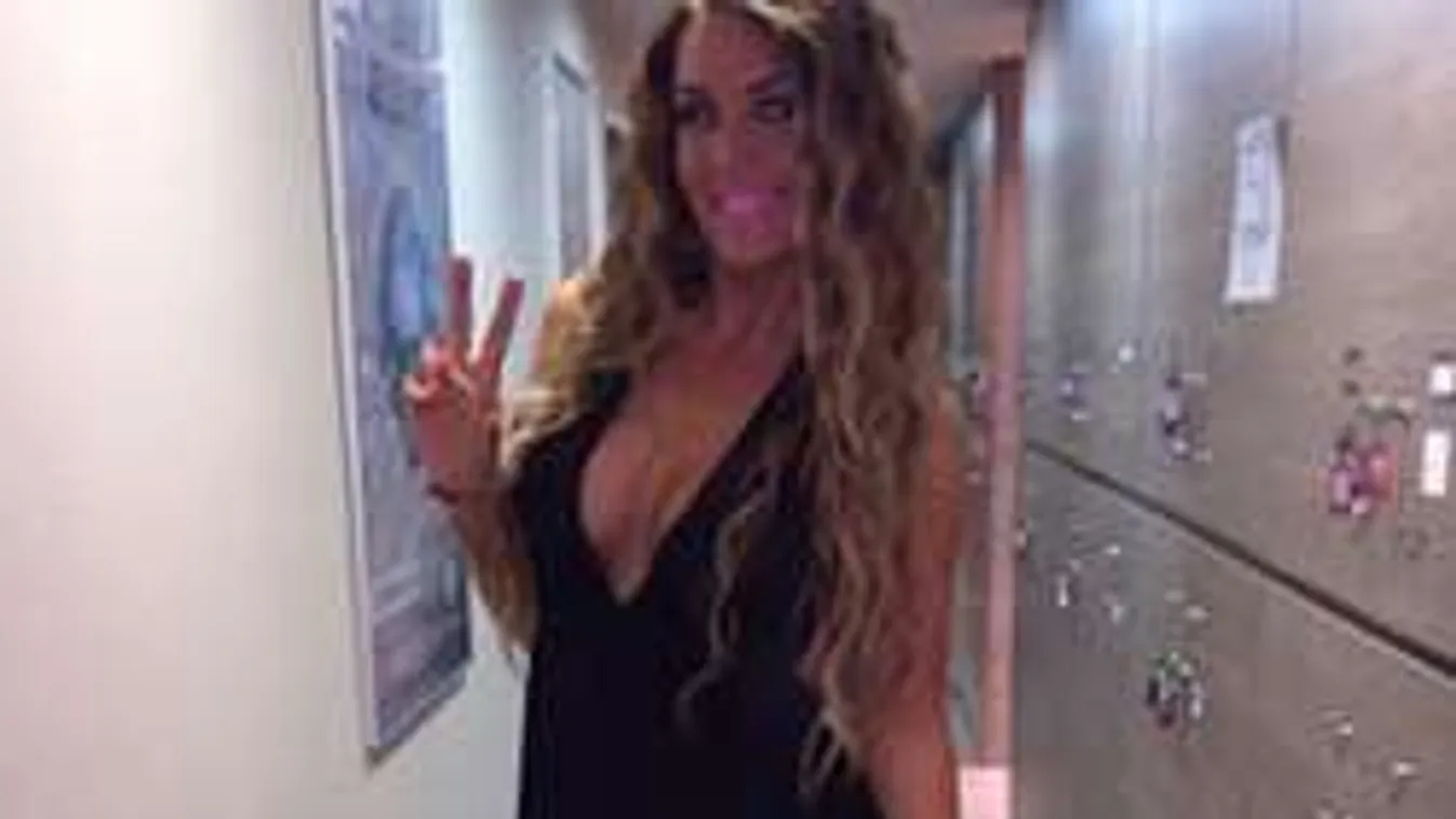 Minek ez? Hódi Pamela  fogyúkúrára fogta  a lányát!