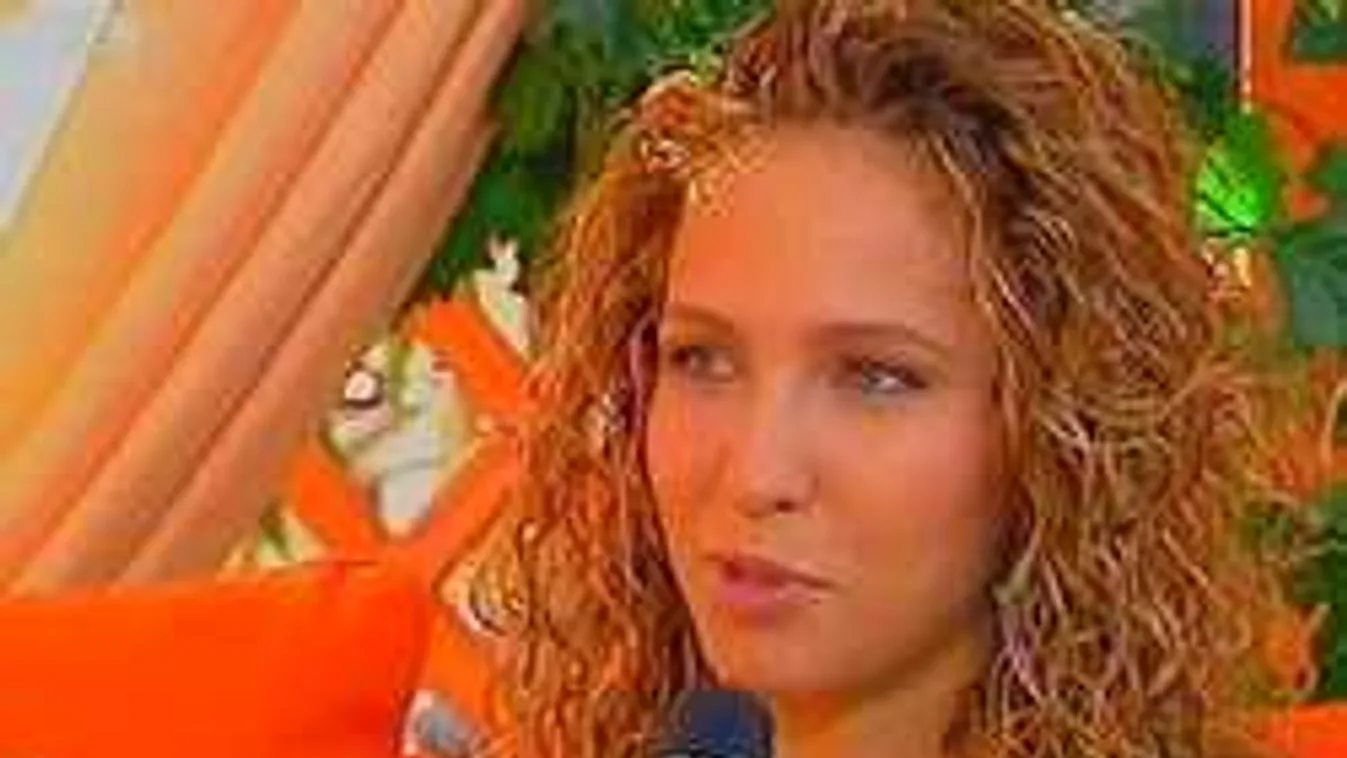 Itt az első fotó, megszületett a magyar sztárpár második gyermeke