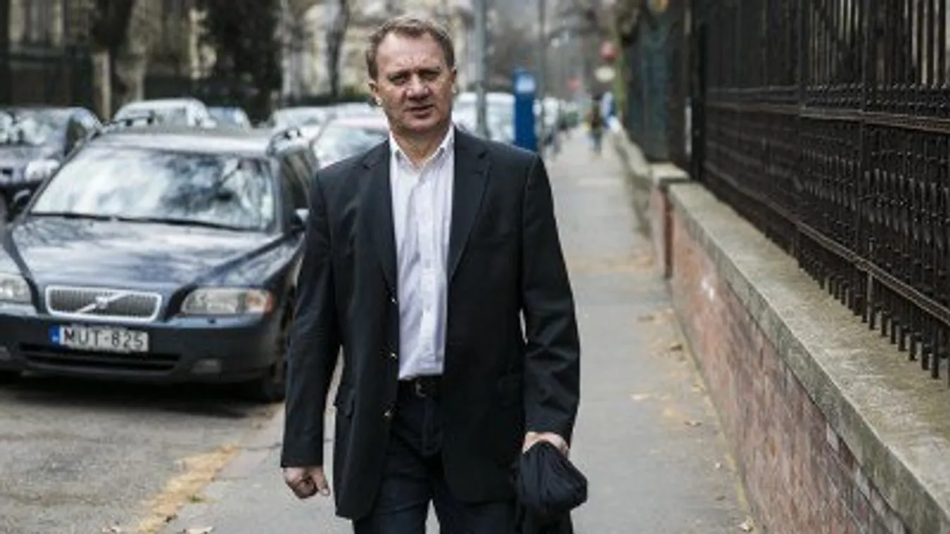 Két ügyben is gyanúsítottként hallgatták ki a DK képviselőjét