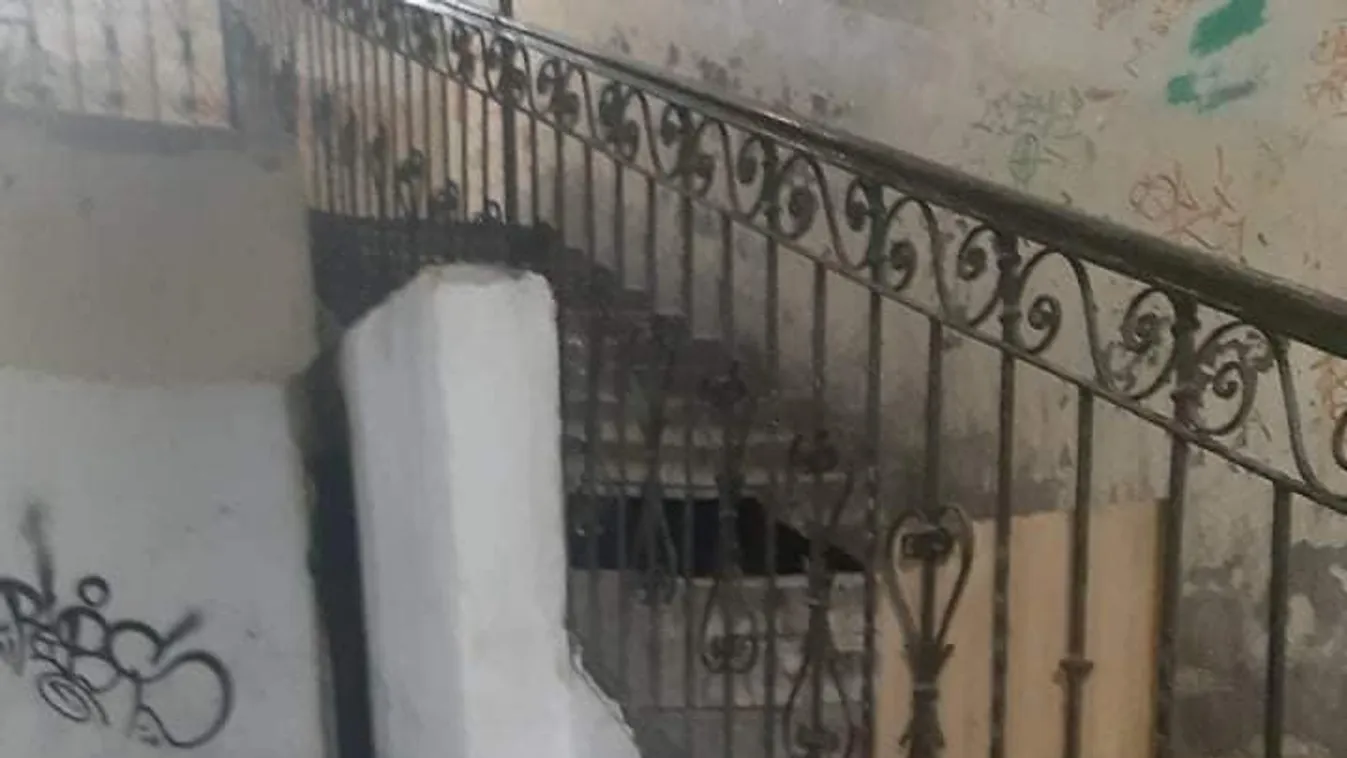 Felgyújtották a lépcsőházat, pánikban a lakók!