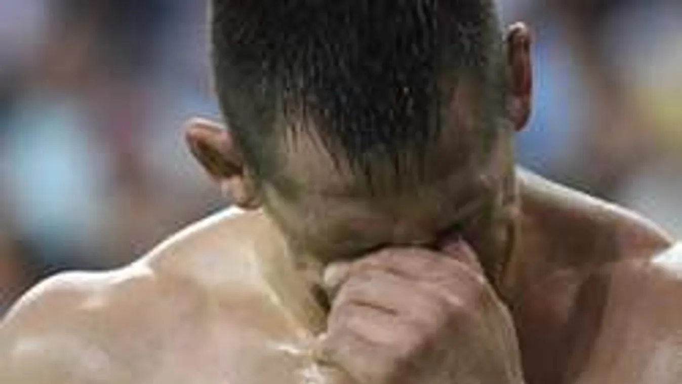 Csalással meglopták, ezzel kárpótolnák a magyar birkózót