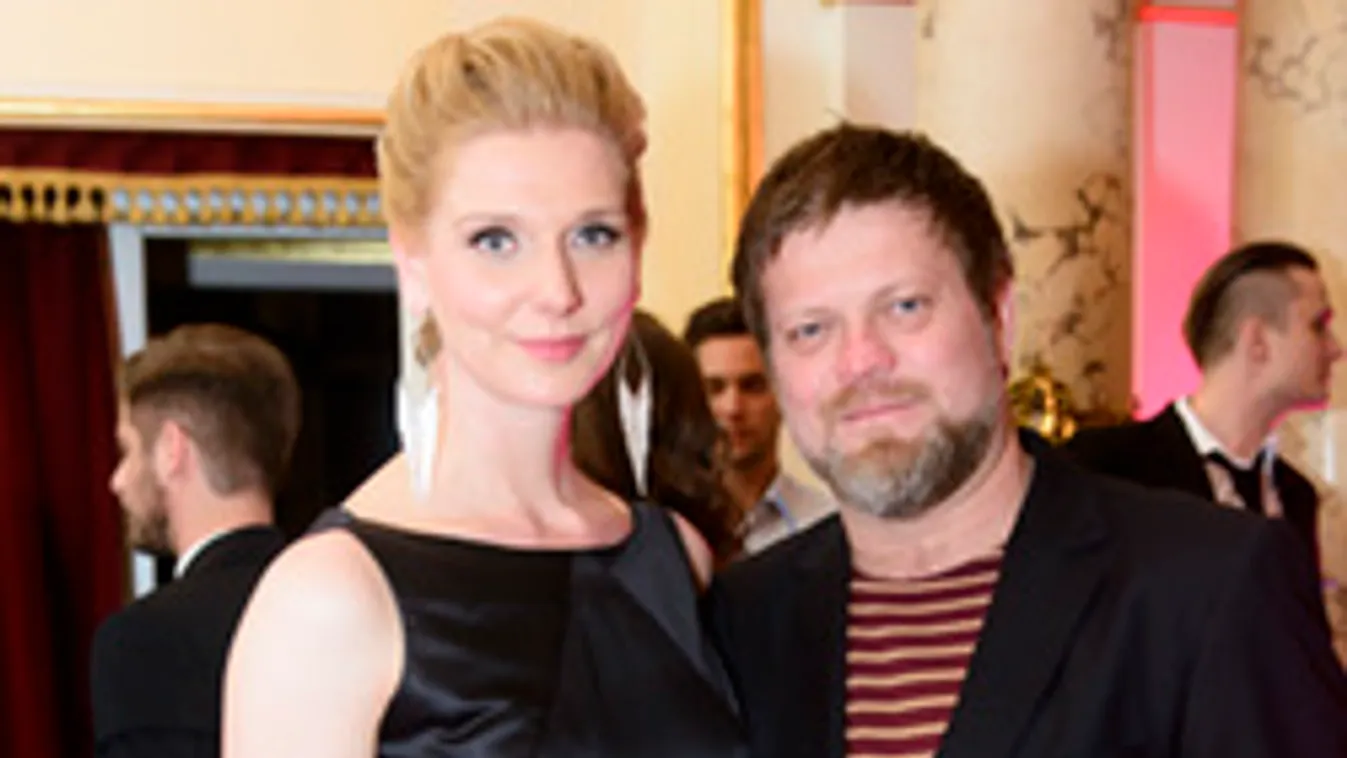 Szabó Győző nem veszi el gyermeke anyját!