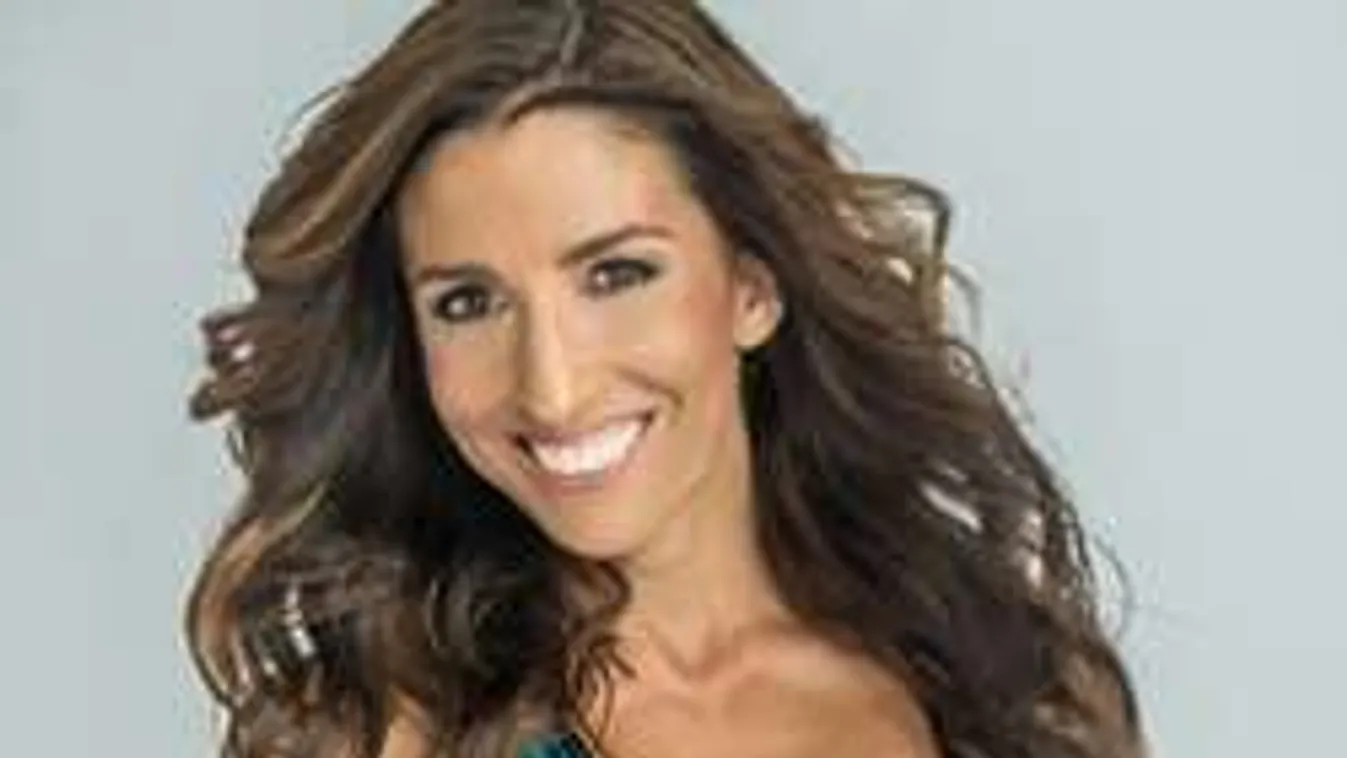 Elképesztő szexi nővel pózol Rubint Réka