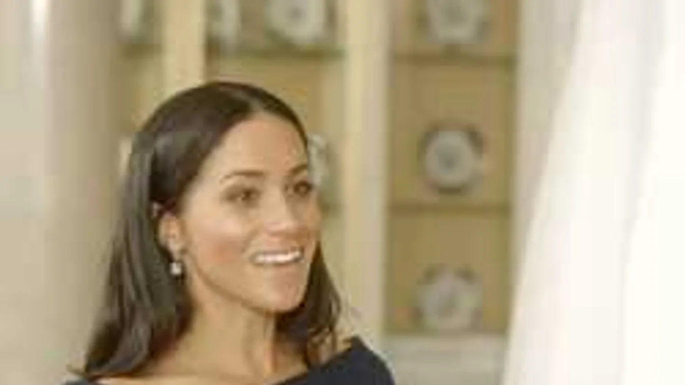 Ez lehet a baj? Eltűnt a gyűrű Meghan hercegné ujjáról