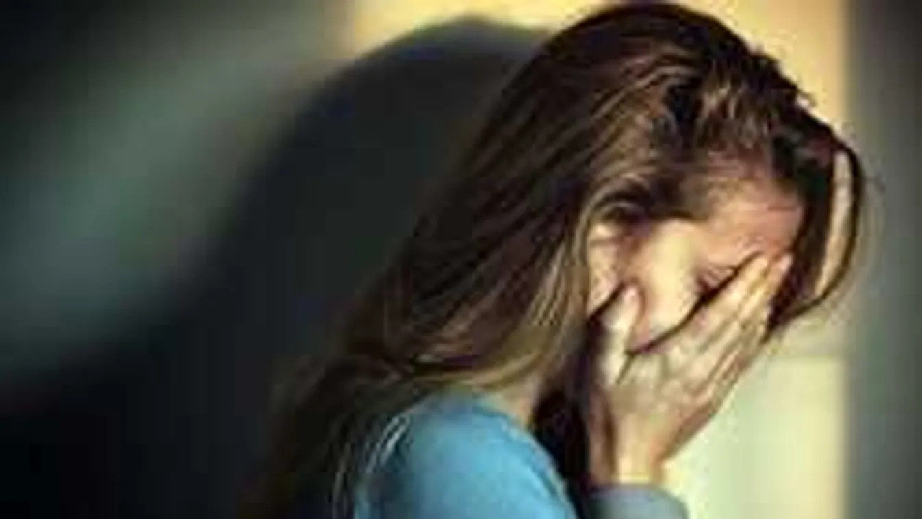 "Elhittem, hogy minden az én hibám és értéktelen vagyok" - vallomás egy megalázott nőtől