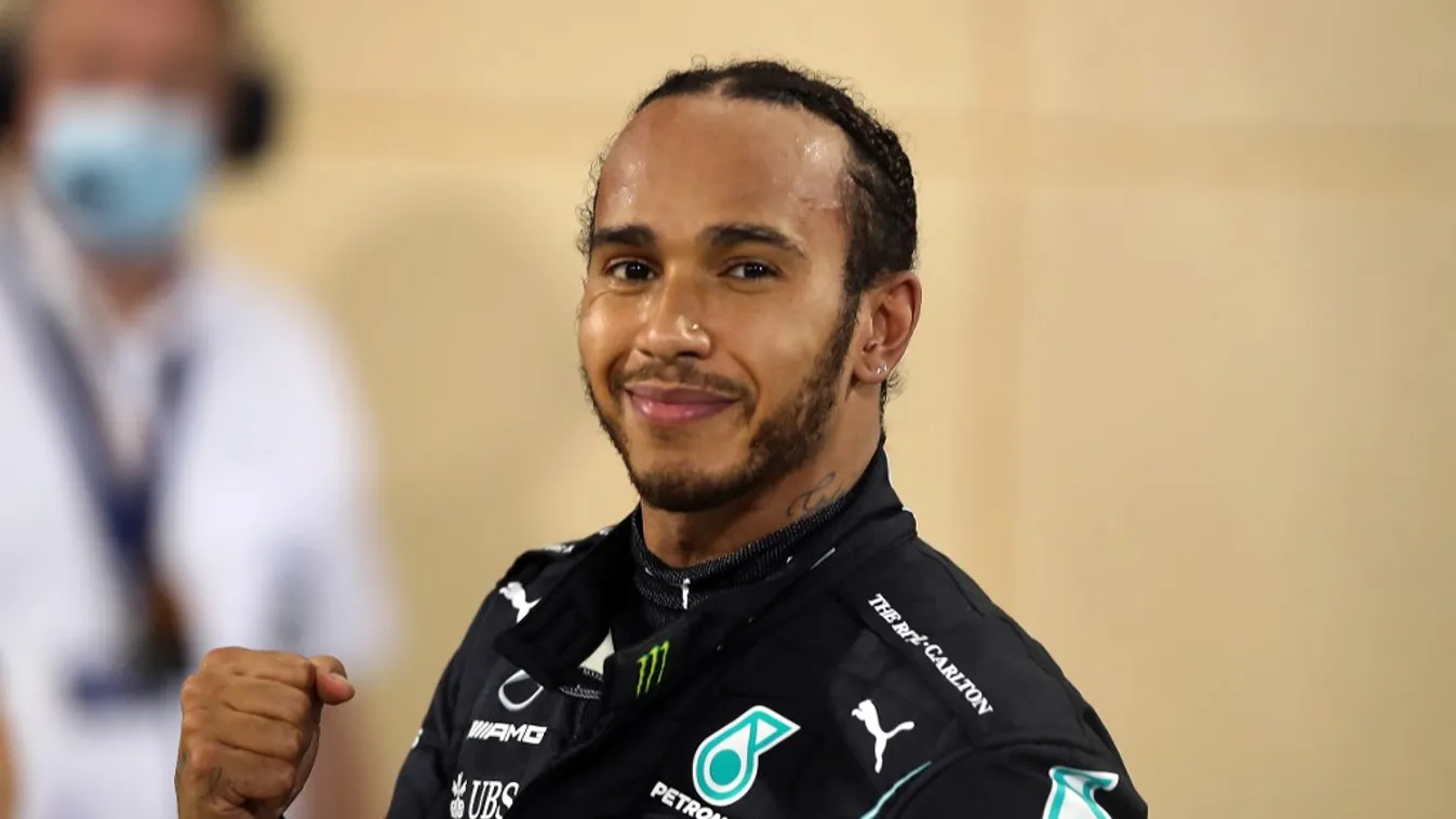 Itt a rég várt Hamilton-bejelentés: mellbevágó részlet derült ki