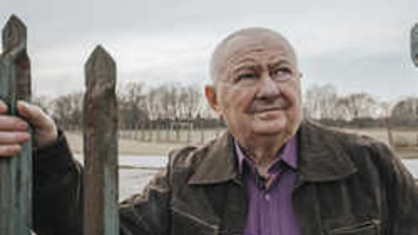 Temetőben jártunk, elkészült Stadler József különleges sírköve