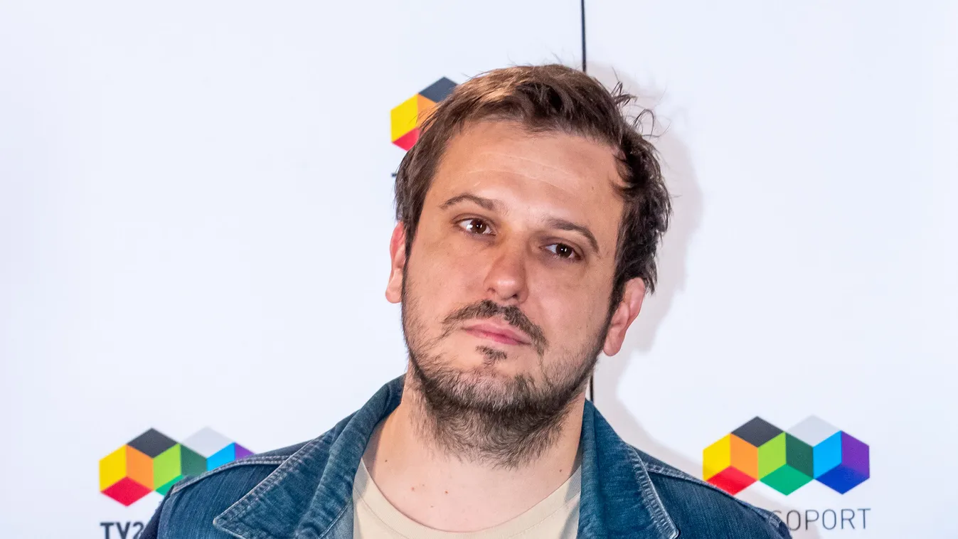 Kabalapasi lett a Mintaapák sztárja