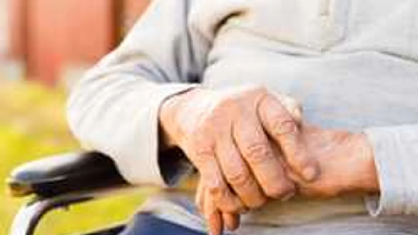 Betört az idős asszonyhoz a 15 éves fiú, szörnyű, ami ezután történt