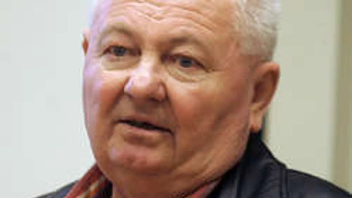 Megváltotta sírhelyét a halálos beteg Stadler József