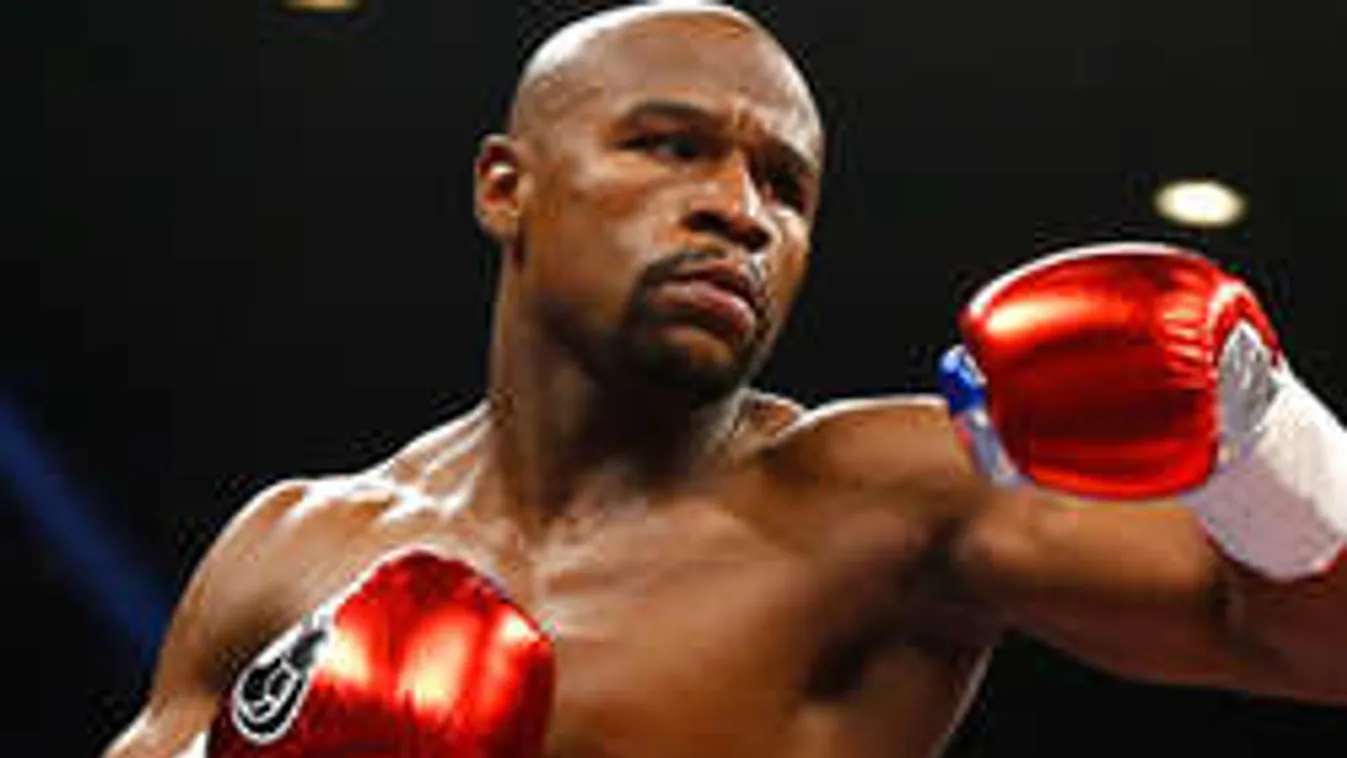 Kiütéssel verte a bokszkirály C. Ronaldót és Messit is