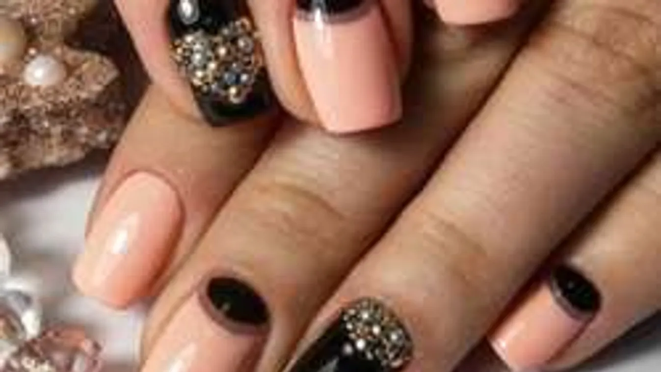 2017-ben jön az új trend! Elképesztő szexi lesz a körömdivat