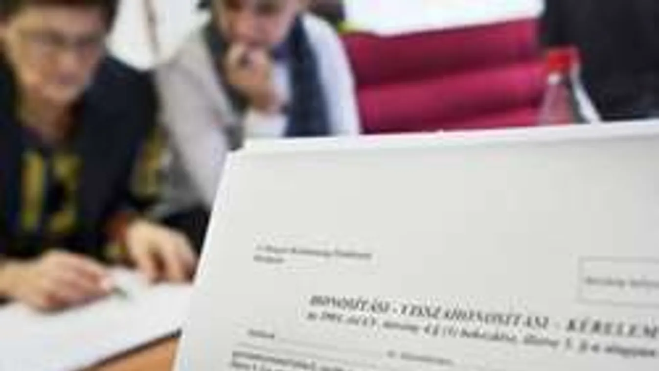 Így lesz a britből magyar. Kelendő a magyar állampolgárság!