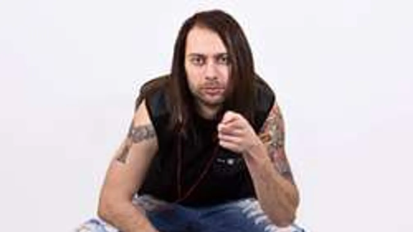 Lefoglalják az elvált X-faktoros magyar énekes autóját