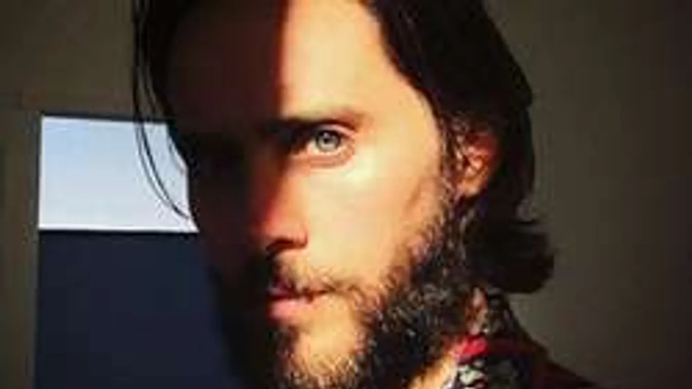 Újabb világhírű szépfiú járja Budapest utcáit