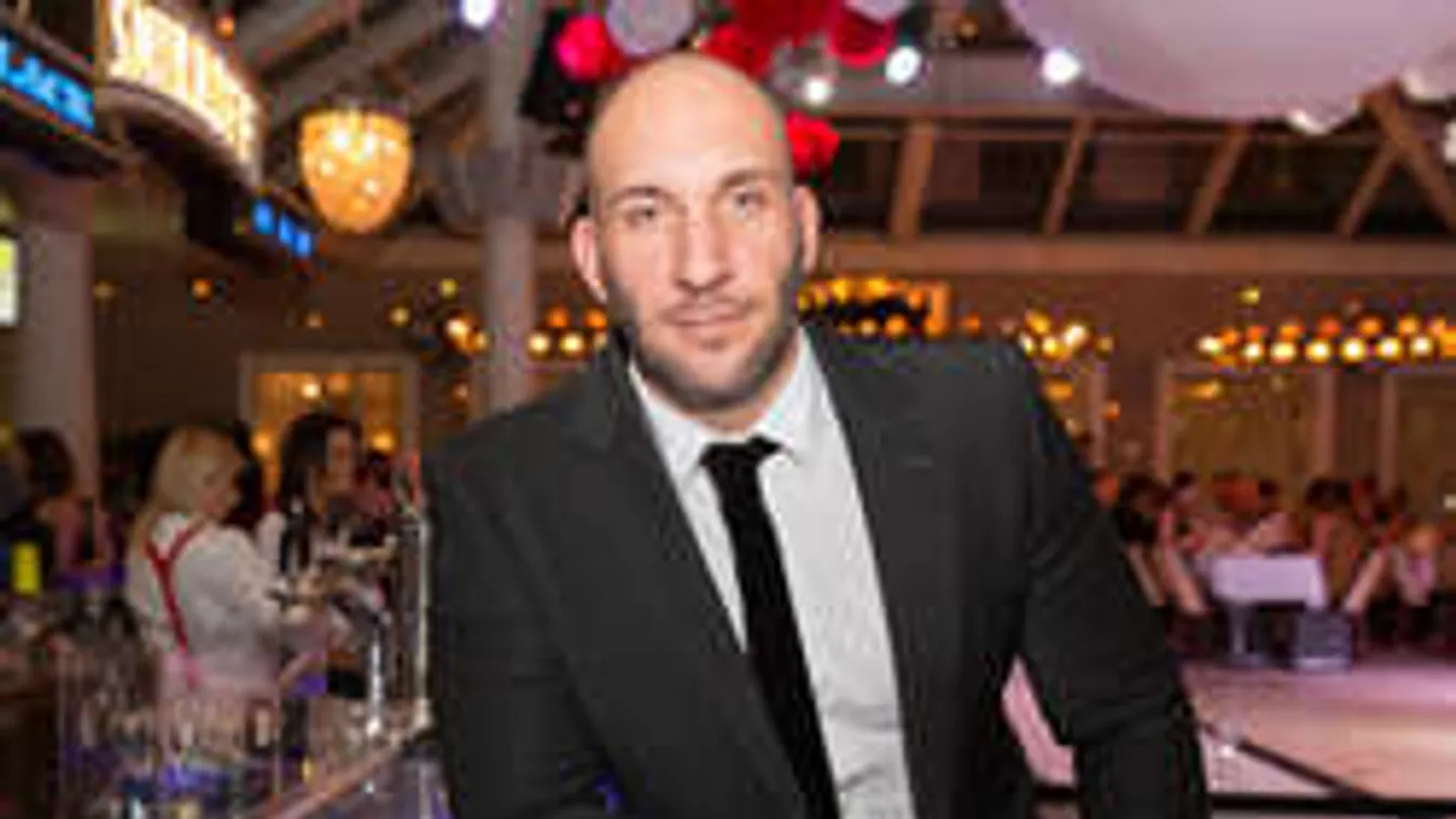 A herevasalós Berkiről festmény készült: A terroristák menekülnek!