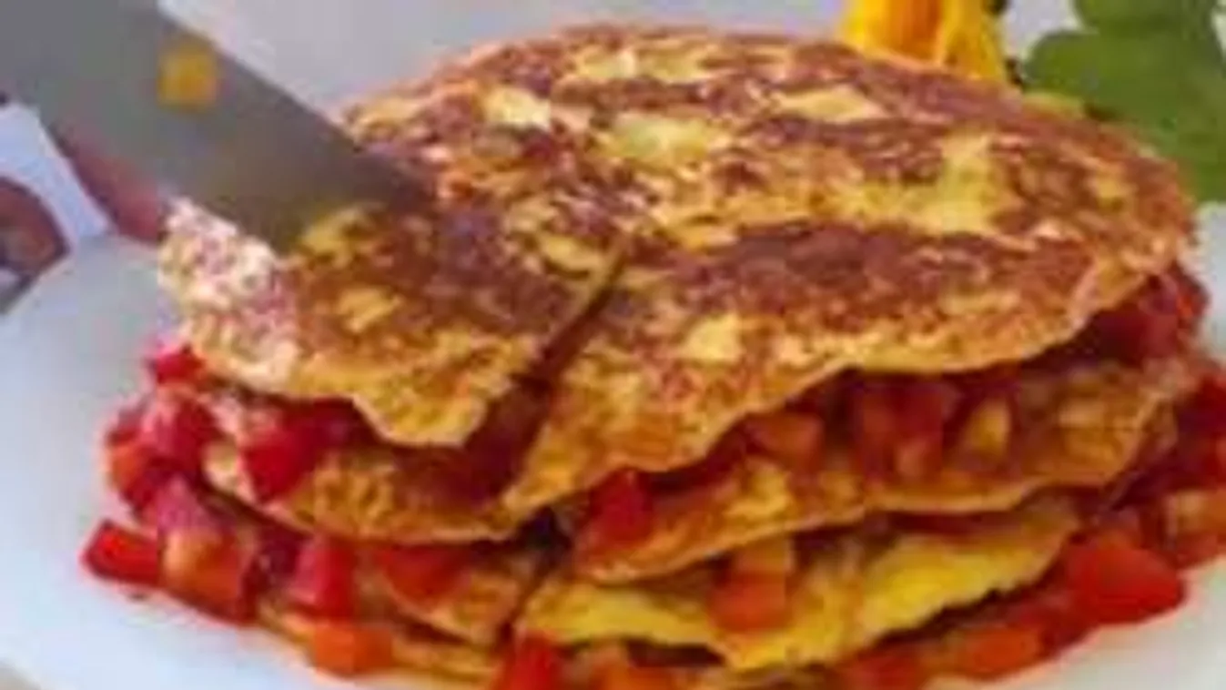 Szuper diétás vacsora: Zöldséges sajtpalacsinta torta!