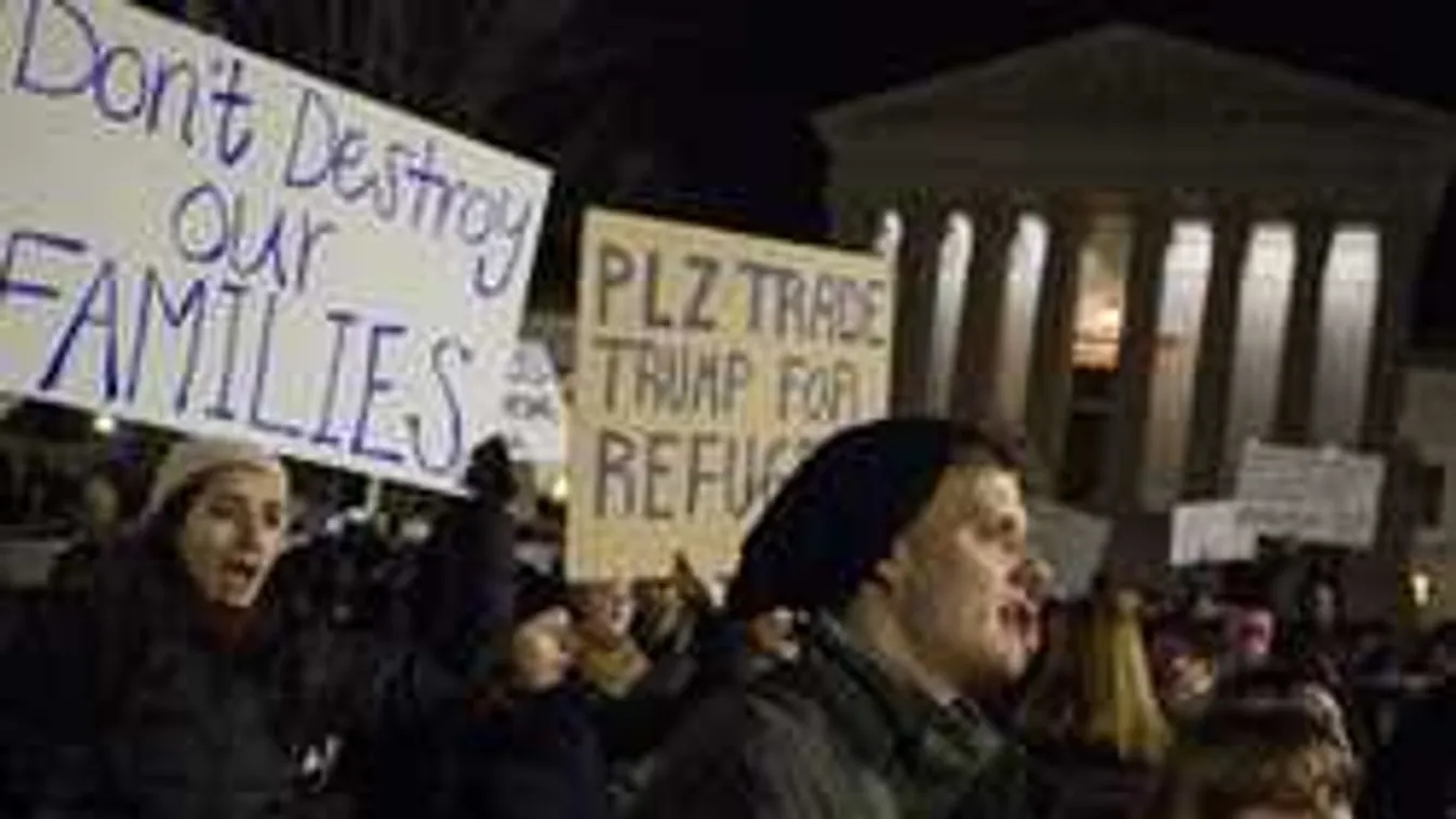 TüntetnekTrump ellen, de az amerikaik többsége vele ért egyet