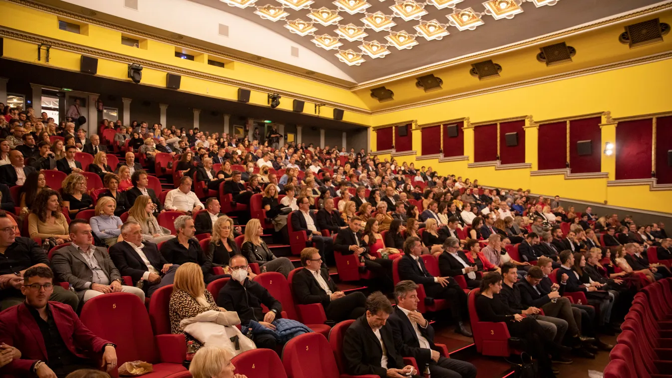 Így készült az Elk.rtuk, kulisszatitkokról mesélt az egyik producer