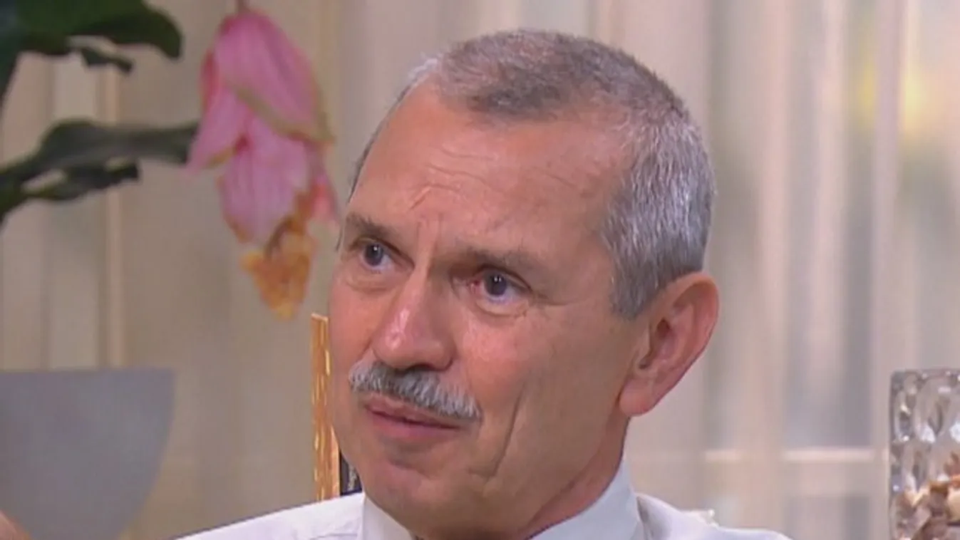 Dr. Rusvai Miklós virológus jó szívvel ajánlja a kínai Sinopharm vakcina felvételét