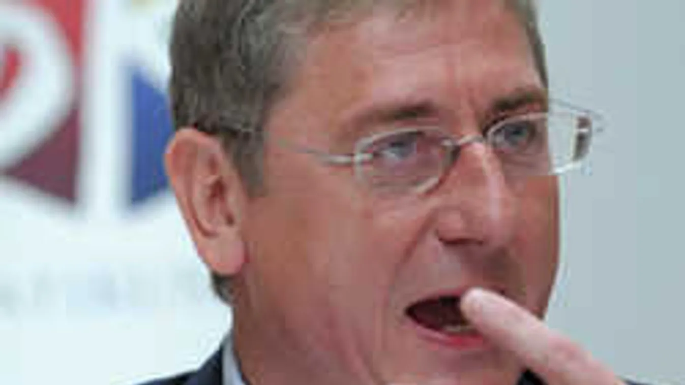 Gyurcsányék folyamatosan kitoltak a kisgyerekes családokkal