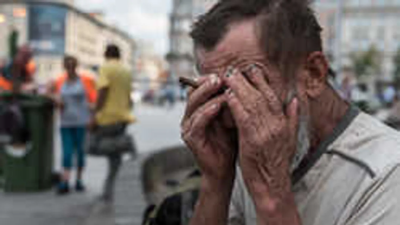 Ez durva! Ezt csinálta egy hajléktalan a kecskeméti templomban