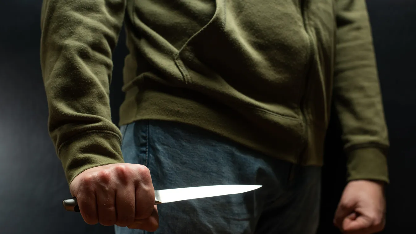 A,Criminal,With,A,Knife,Weapon,Threatens,To,Kill.,Criminality,