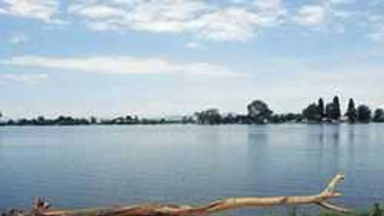 Víztározóba fulladt egy 16 éves fiú, keresik a testét