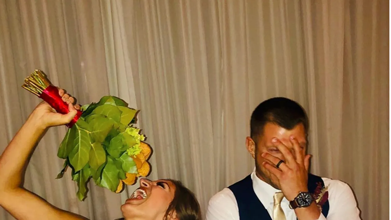 Hihetetlen milyen esküvői csokrot kapott ez a menyasszony