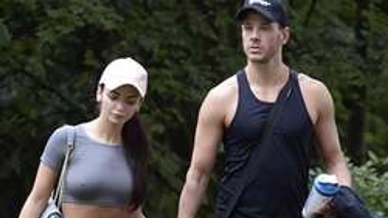 Majd' átdöfte mellbimbója a szexi celeb pólóját