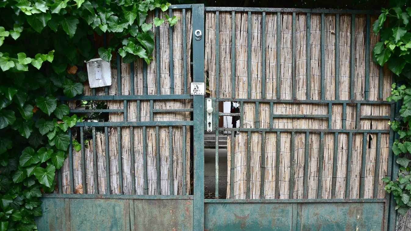 Kapun keresztül lőttek rá egy férfira Budapesten