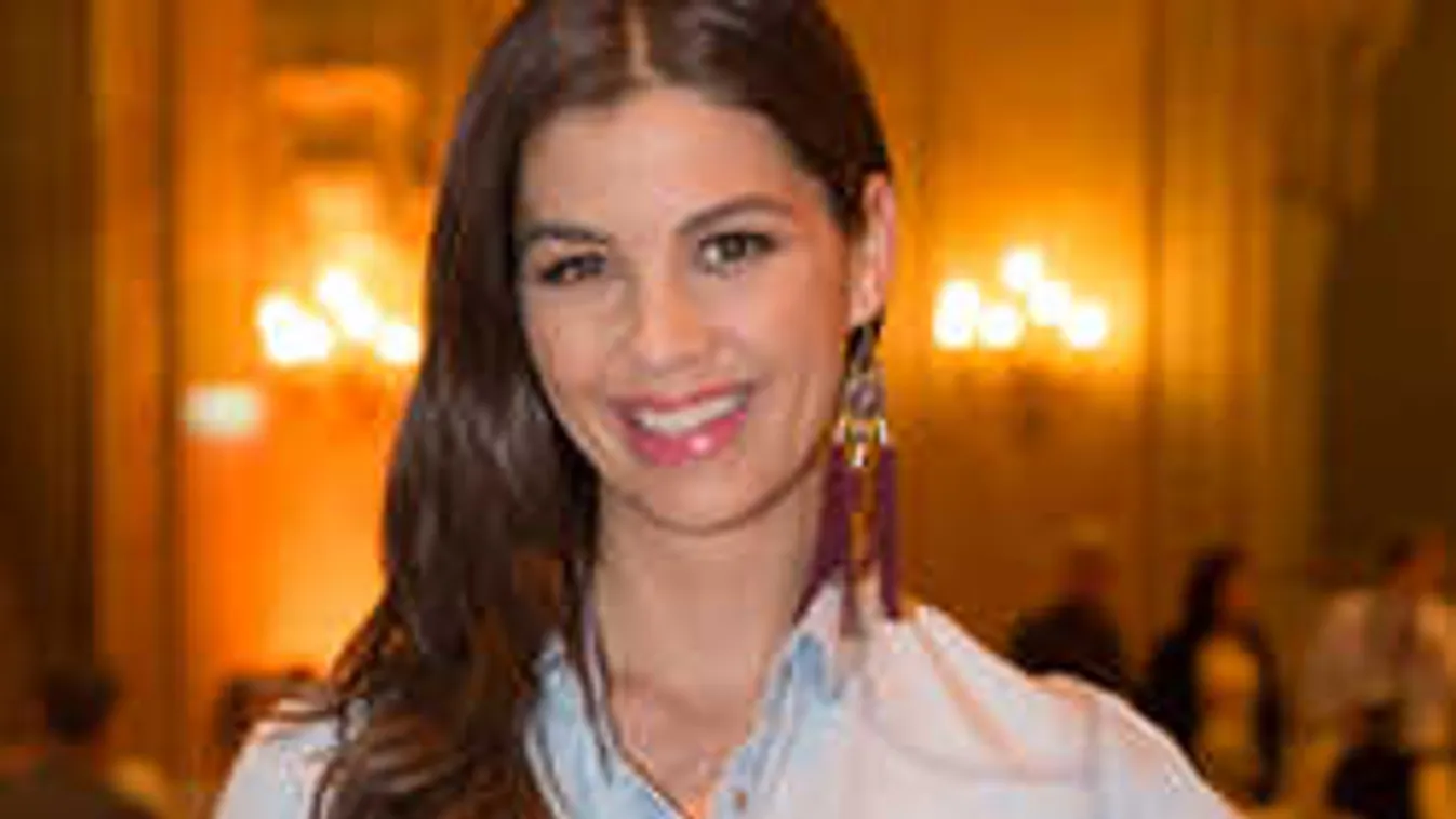 Hihetetlen mekkorát nőtt Ördög Nóra lánya, ilyen boldogságban töltik az ünnepet