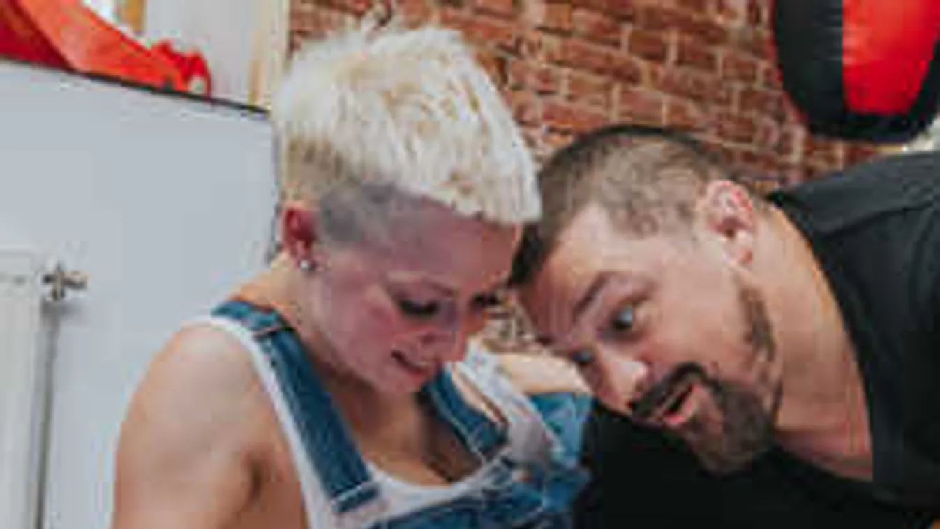 Így harcol házasságáért a magyar sztárpár