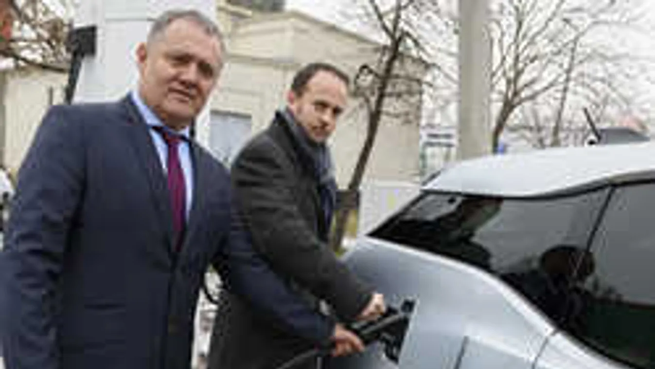 Villámtöltőből és gyorstöltőkből álló elektromos töltőállomás csomópont létesült