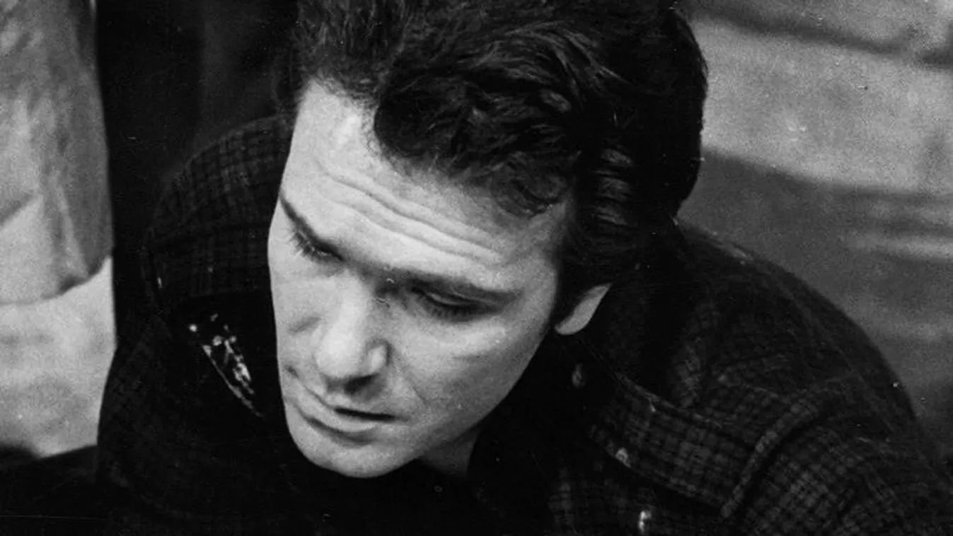 Nem jelent meg a díjátadón, már állni sem tud a Nemzet Színésze