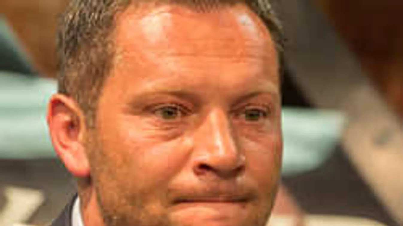 Átvert rajongók, egy csaló visszaél Dárdai Pál nevével