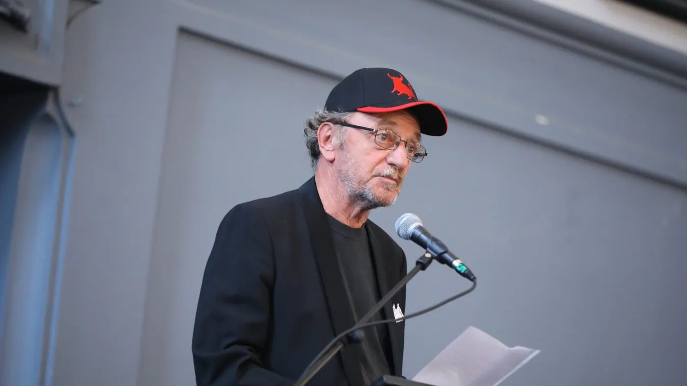 Ezekről a káros szokásokról nem hajlandó lemondani Szacsvay László