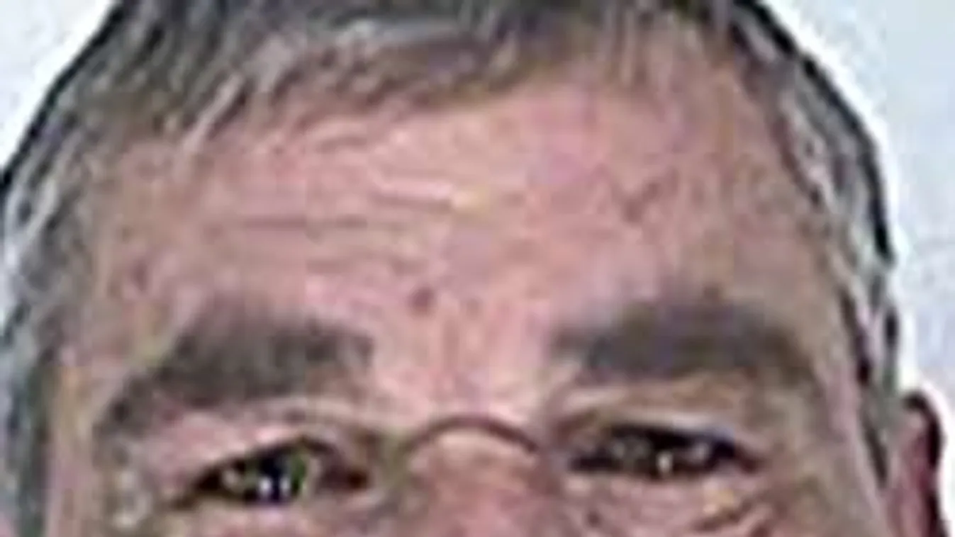 A körzeti megbízott talált rá a halott asszonyra, ezt a férfit keresik