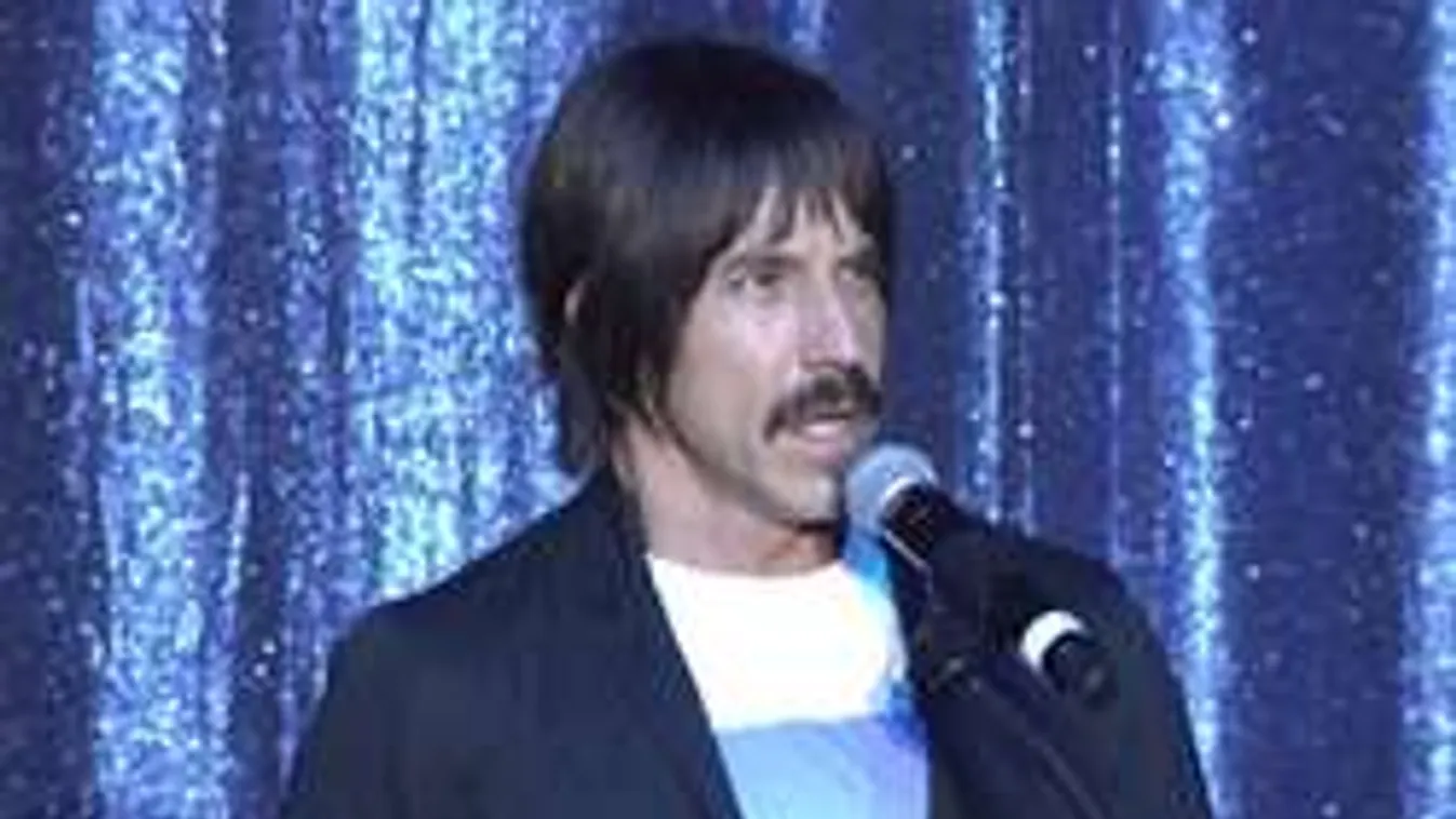 Nagy a baj! Mentő száguldott kórházba a világhírű énekessel!