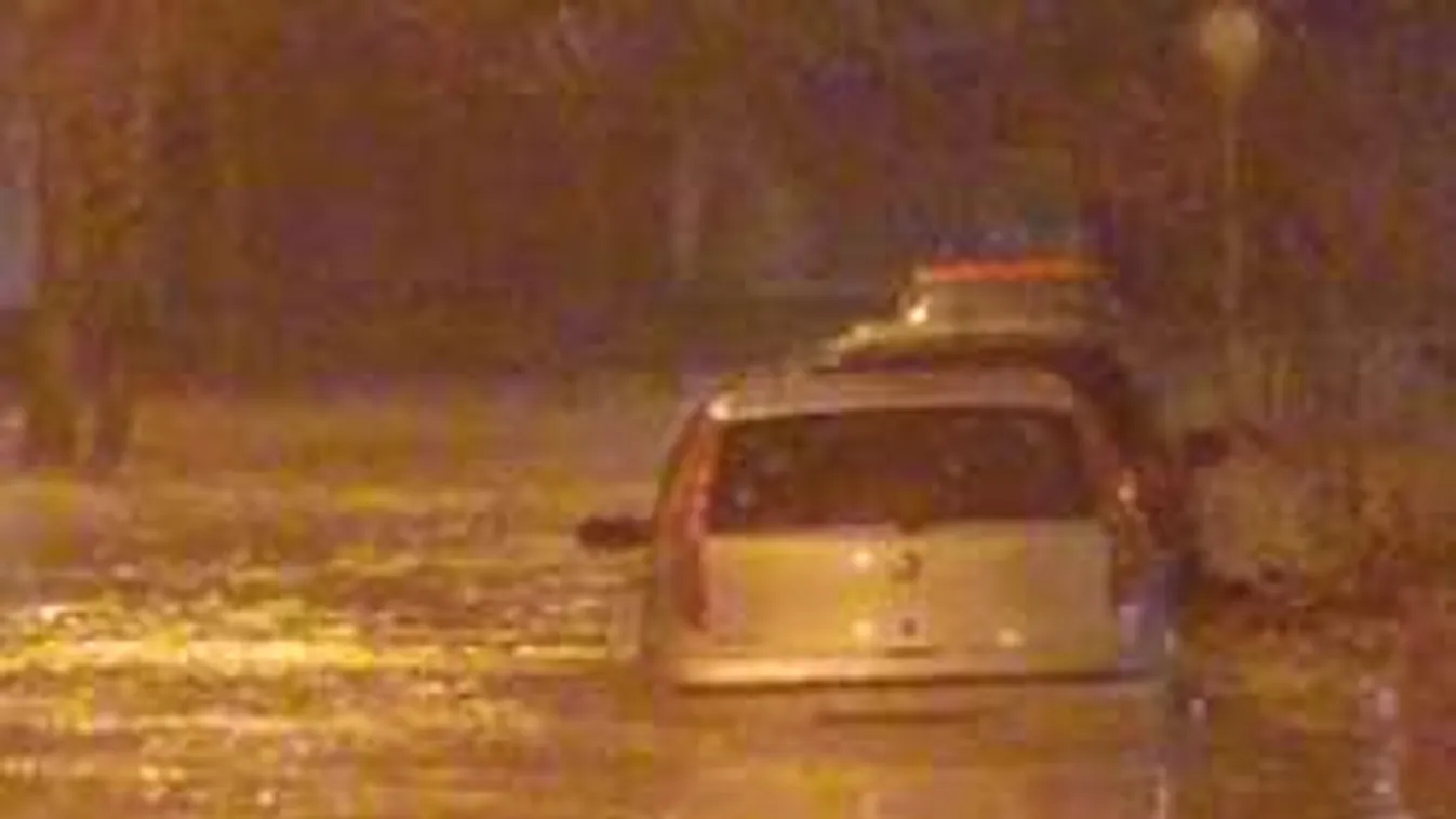 Pokoli özönvíz a békásmegyeri lakótelepen, durva állapotok!