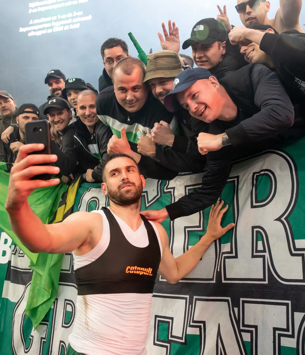 Május: Hét év után elbúcsúzott a Ferencvárostól Böde Dániel. A szurkolók kedvence visszatért nevelőegyesületéhez Paksra. A Fraditól sem szakadt el, ugyanis egy párt alkot a zöld-fehérek kézilabdakapusával, Bíró Blankával.