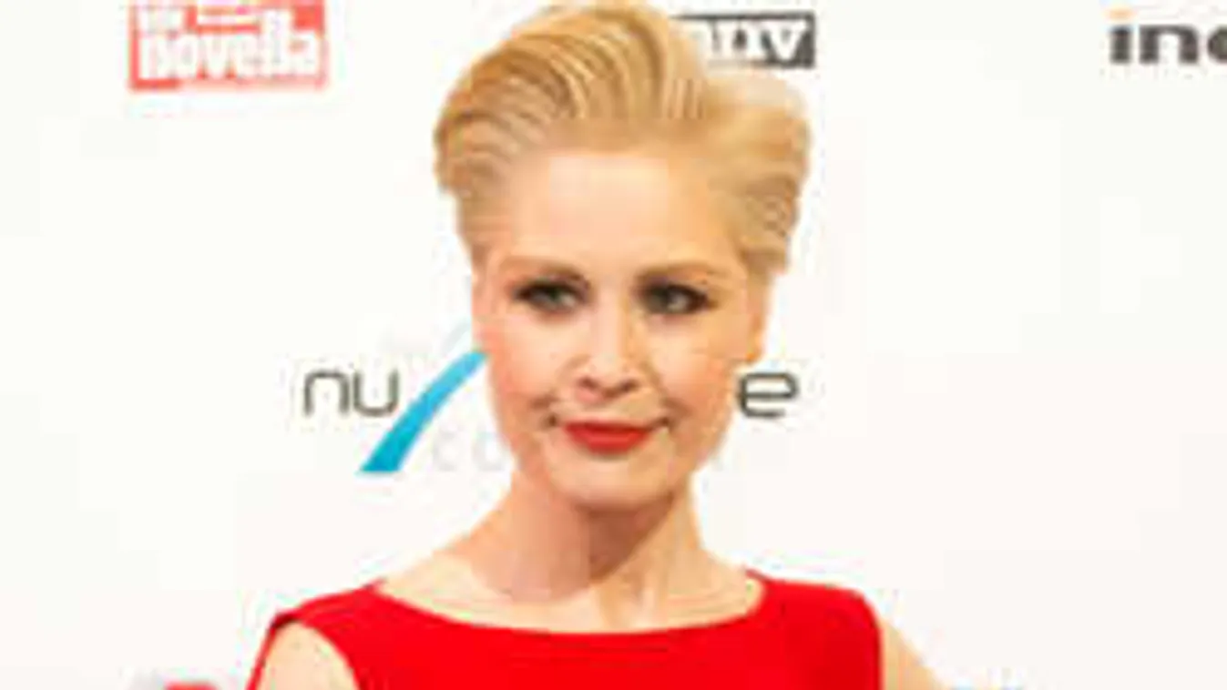 Rémálom az éjszakában, elefánt csapott le a magyar műsorvezetőre