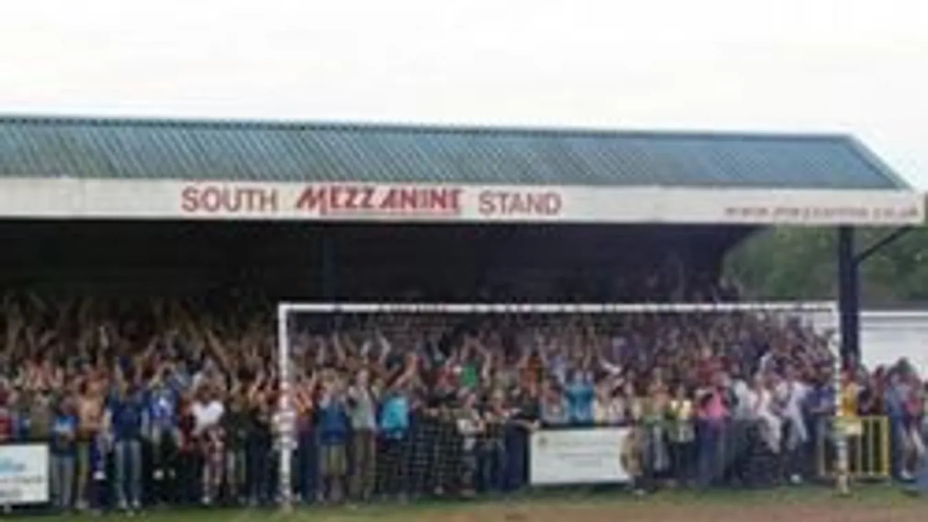 Újabb tragédia a pályán! Tovább szedi áldozatait a hirtelen szívhalál!