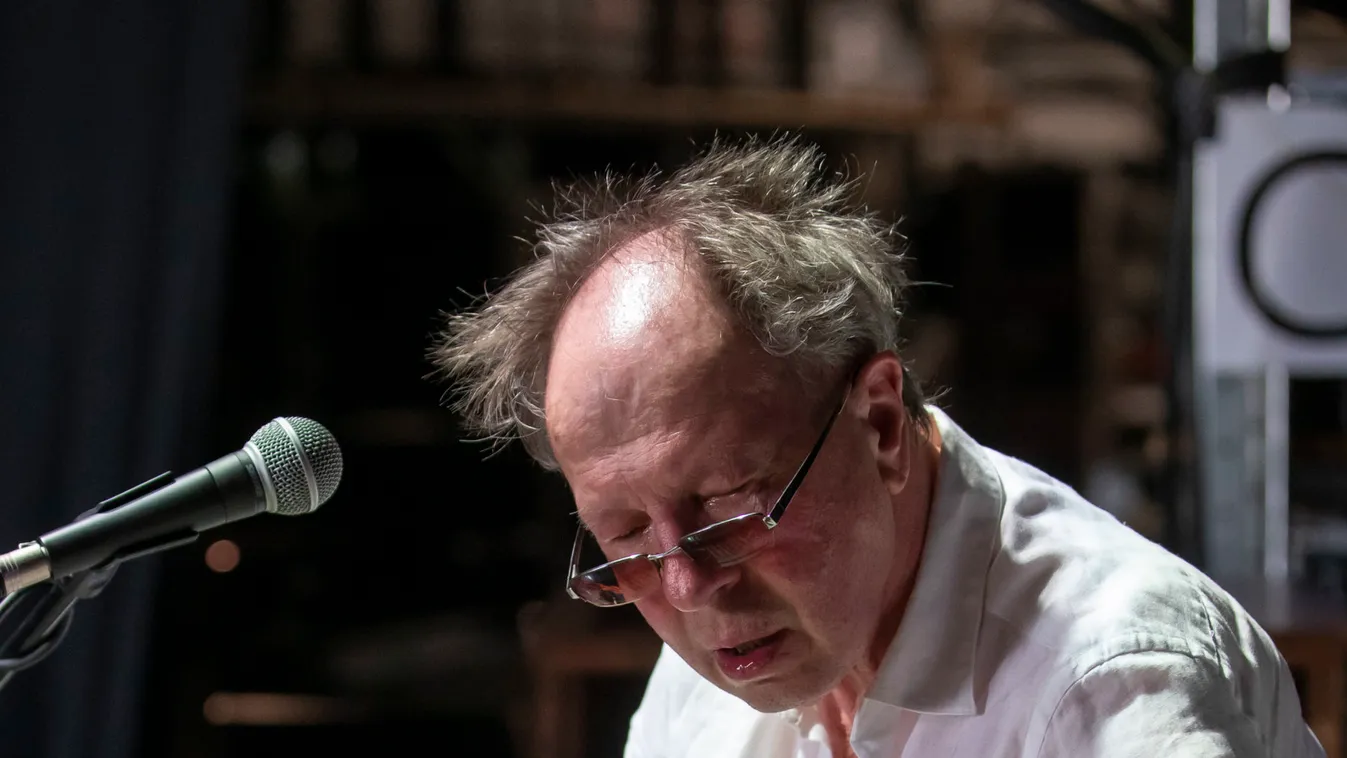 Őszinte vallomás: A depresszió határára került Balázs Fecó – Videó